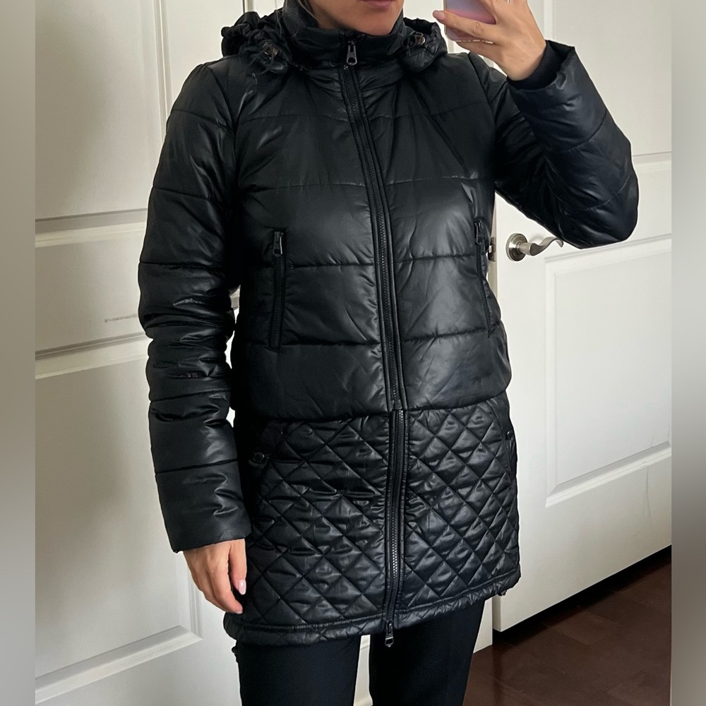 Transformer Reebok Women's Black Puffer Jacket